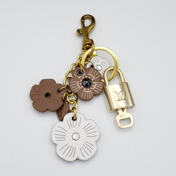 Authentic Louis Vuitton Lock & Key with Unbranded Flower Charm, Keychain - Picture 5 of 10